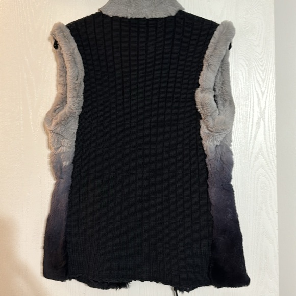 Jocelyn reversible fur vest/jacket - Picture 2 of 7